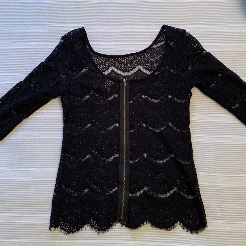 DYNAMITE Lace Top